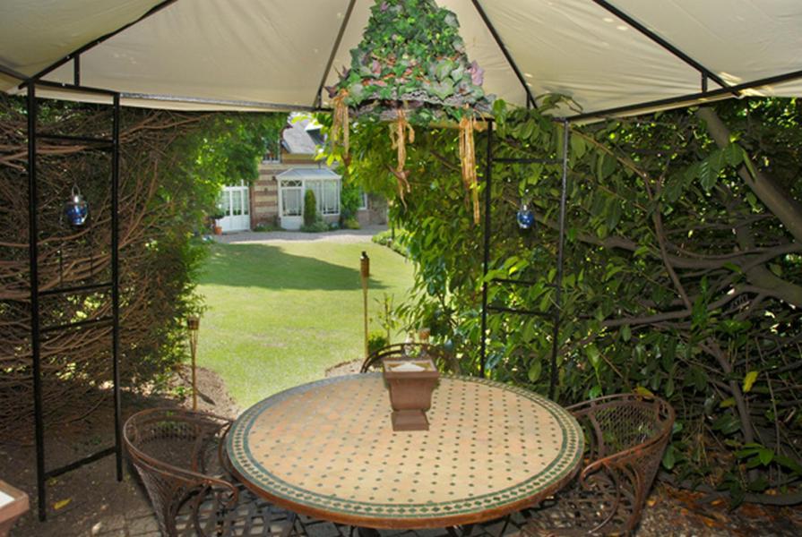 Bézu-Saint-Éloi Le Domaine Des Pres Du Hom B&B 외부 사진